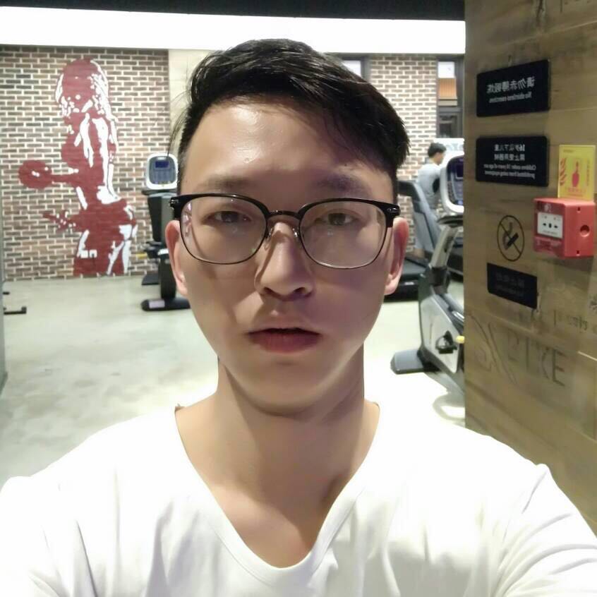 张某某