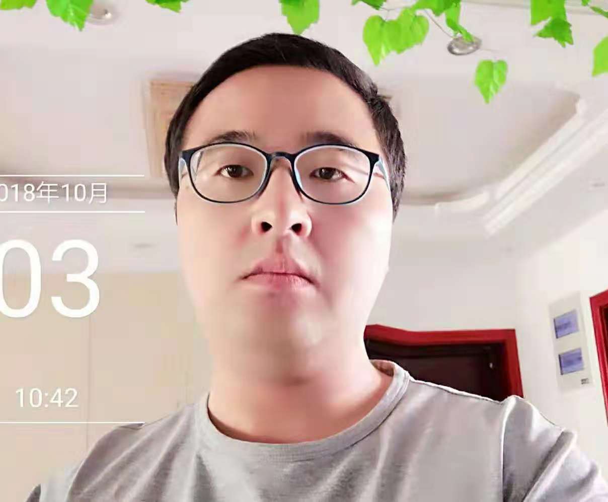 卫金龙